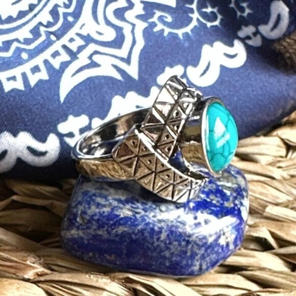 Alquimia Silver and Blue Ring Elegant Jewelry - Picture 2 of 7